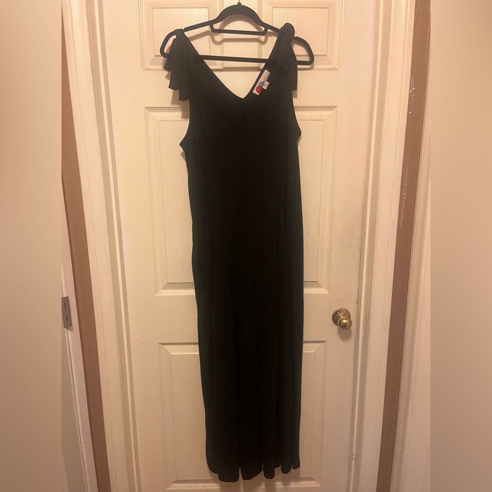 Free People Black V-Neck Tie-Up Jumpsuit by FP Beach size Medium NWOT